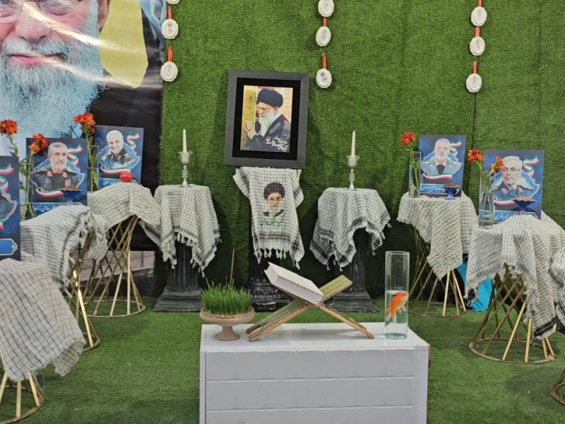 مردم شهر قیر  سال ۱۴۰۵ را در میدان شهدا تحویل کردند