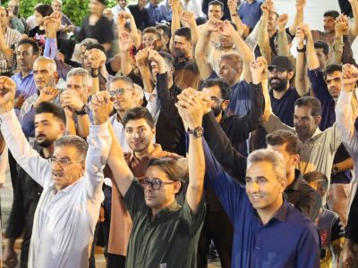 سیل‌جمعیت قیروکارزینی ها درمیدان، و فریاد‌لبیک به رهبر‌انقلاب