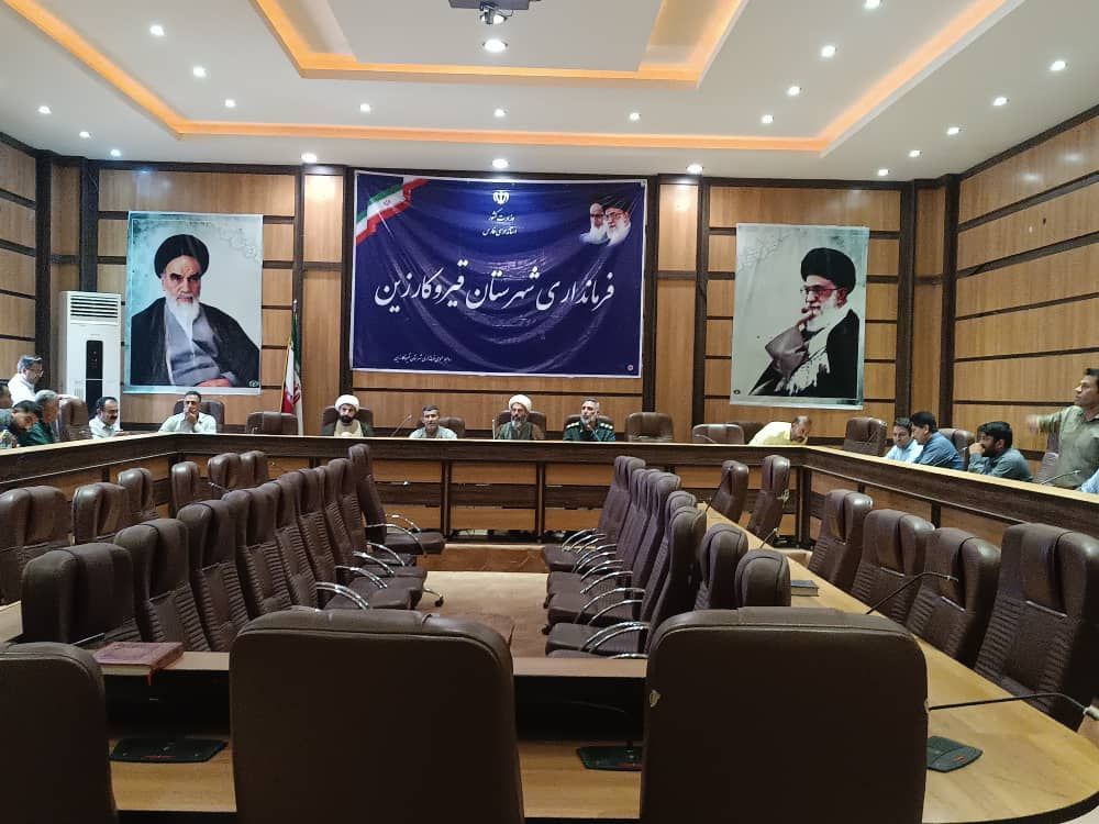 جلسه مشترک باربری‌ها و کشاورزان قیروکارزین با محوریت بررسی خسارات میلیاردی محصولات کشاورزی برگزار شد
