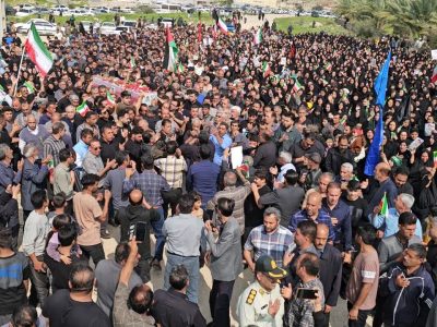 سومین شهید جنگ رمضان «احمد ذکریایی» با حضور بی نظیر مردم قیروکارزین به خاک سپرده شد