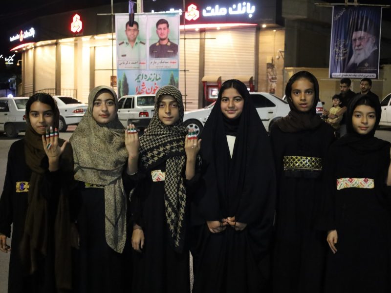 مردم قیروکارزین همچنان میدان‌دار رهبر شهید انقلاب