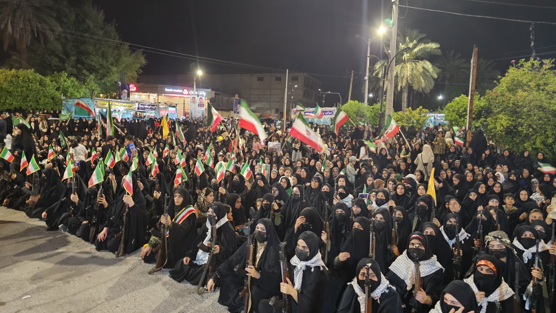 اجتماع بزرگ دختران جانفدای ایران در شهرستان قیروکارزین